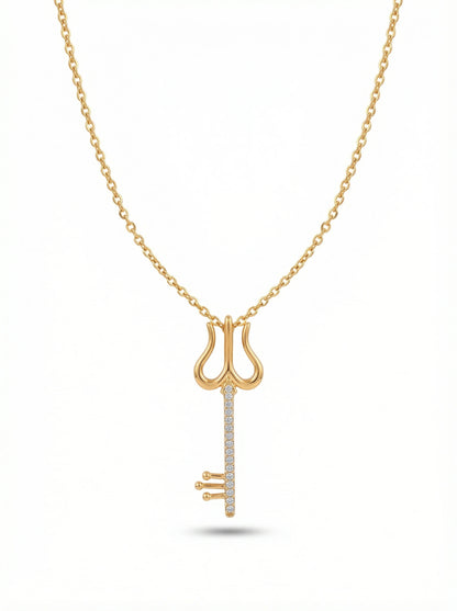 18k Gold plated necklace with a key-shaped pendant on a white background