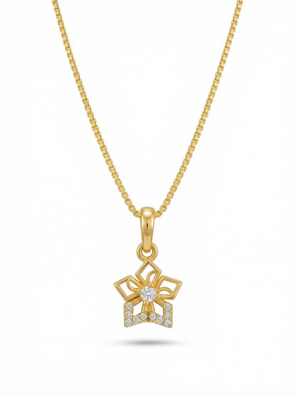 18k Gold plated necklace with a star-shaped pendant on a white background
